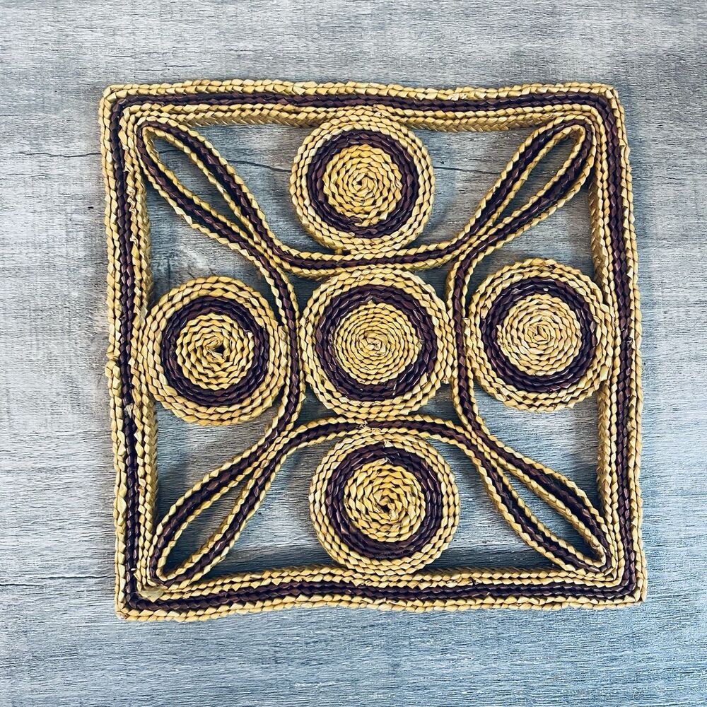 Vintage Woven Raffia Straw Rattan Kitchen Trivet Hot Pad